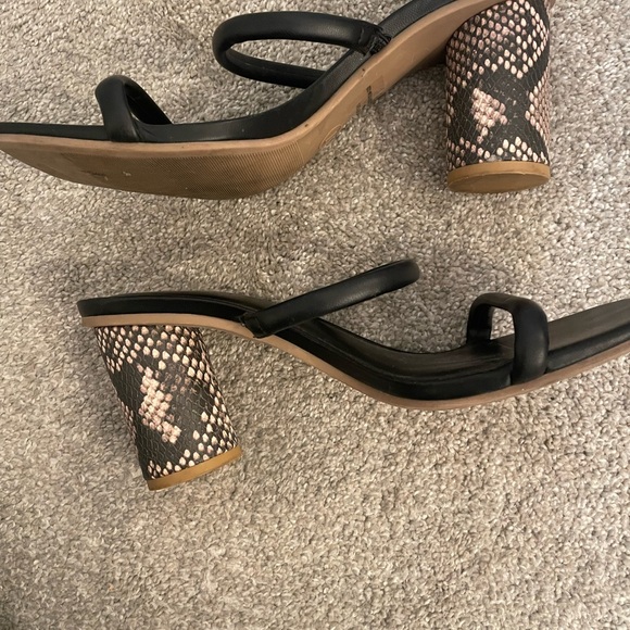 A New Day, Snake print thin strap heel pumps - Picture 2 of 4